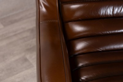 leather-seat-detail